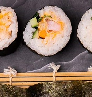 salmon tempura roll, salmon tempura, salmon tempura, fried salmon roll